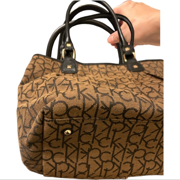 ๐๐ฎ๐น๐๐ถ๐ป ๐๐น๐ฒ๐ถ๐ป ๐ฉ๐ถ๐ป๐๐ฎ๐ด๐ฒ ๐ต๐ฎ๐ป๐ฑ๐ฏ๐ฎ๐ด - Picture 3 of 13